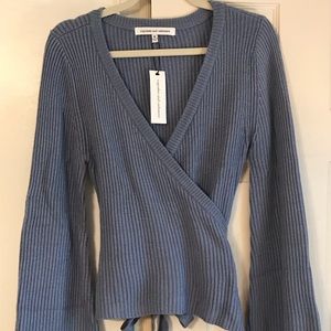 Cupcakes and Cashmere, M